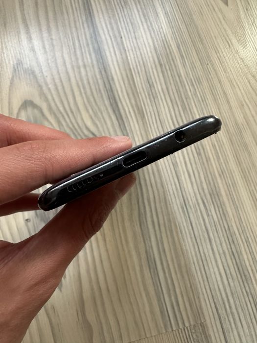Samsung a50 в отлично състояние