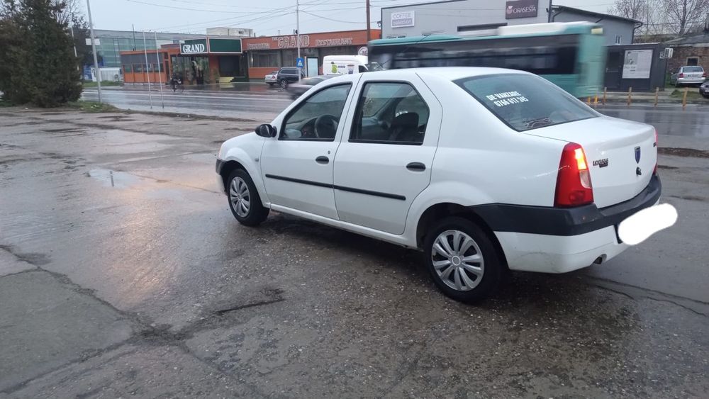 vand dacia logan full 14 benzina  euro 4unic propietar de nouaa