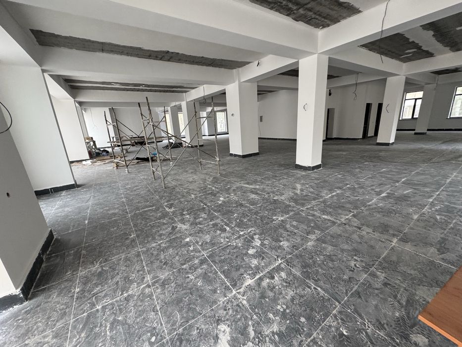 Katta magazin sotiladi buxoroda