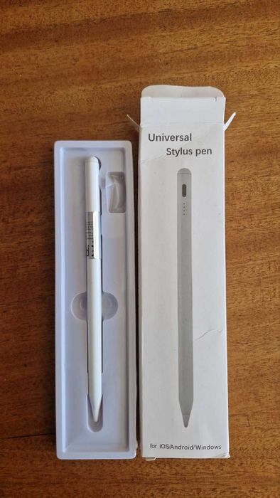 Продавам нов универсален Stylus pen