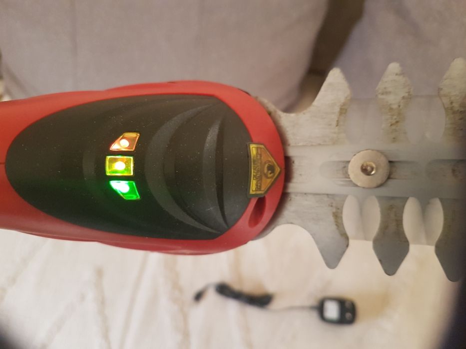 Trimmer, foarfeca, aparat tuns gard viu, motosapa electrică