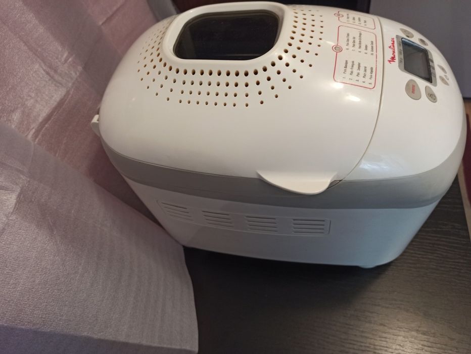 Mașina  pâine Moulinex 1,5 kg ECONOMICA