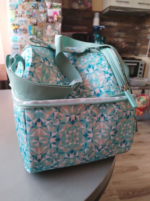 Хладилна чанта за училище