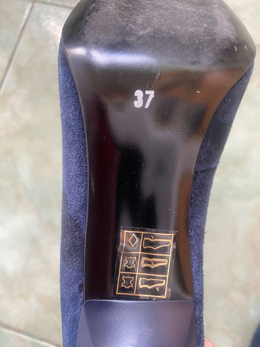 Дамски обувки - естествен велур