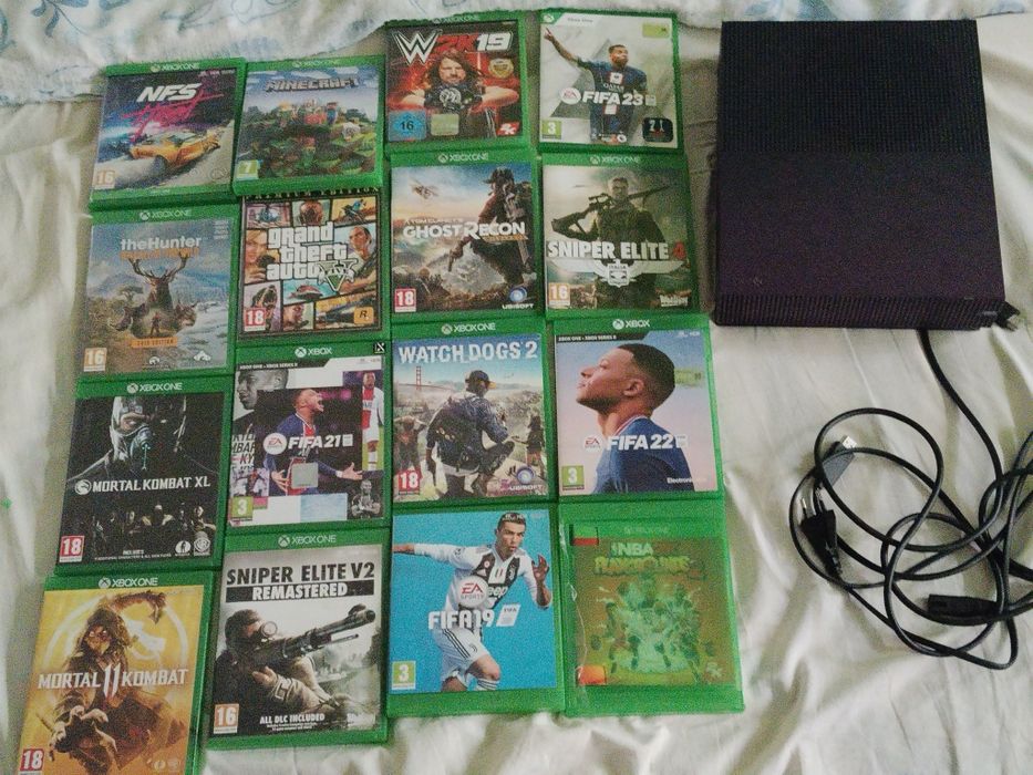 Vând Xbox one S preț 1500 de lei