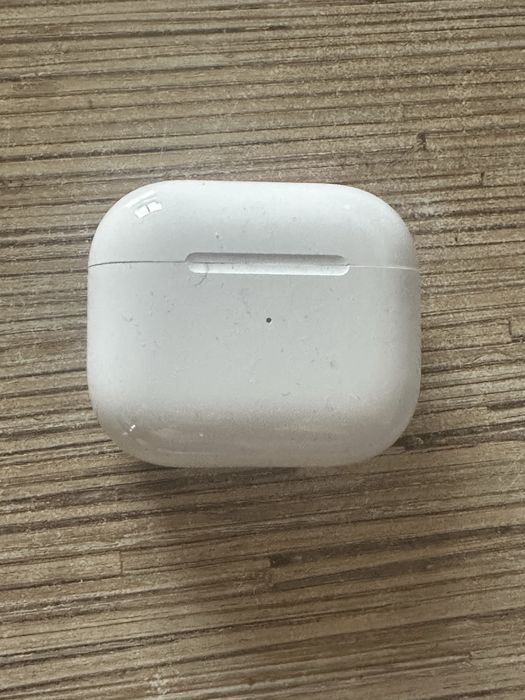 Продам AirPods 3