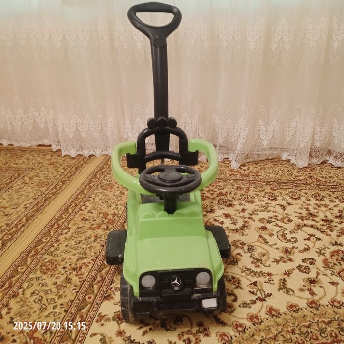 Продается трёх колёсный велосипед и  машинка каталка