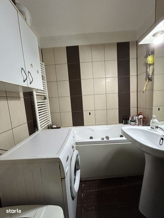 Apartament 3 camere, confort 1 decomandat, Eremia Grigorescu.
