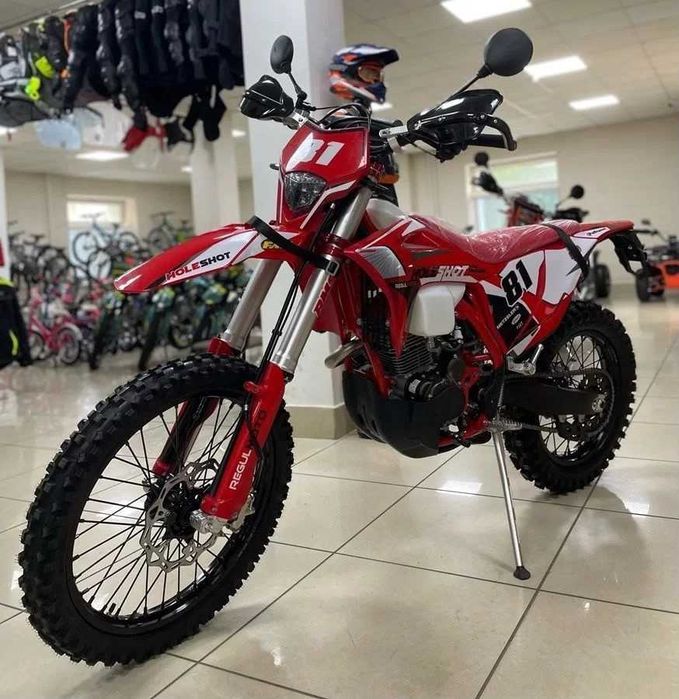 Мотоцикл Regulmoto Holeshot Red Edition