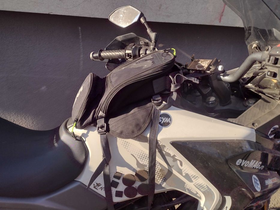 Borseta rezervor motocicletă cu magneți suport telefon noua