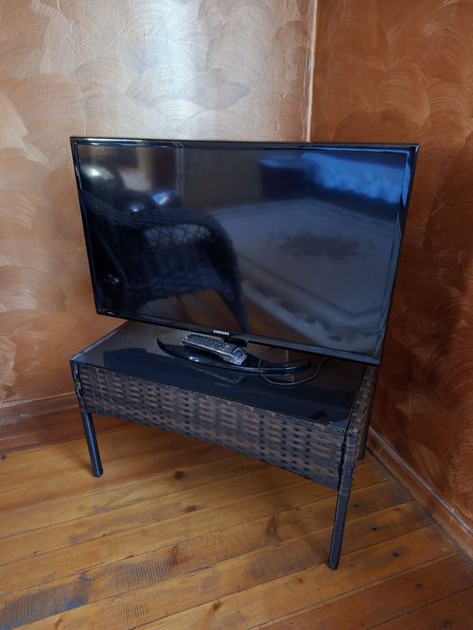 Телевизор SAMSUNG