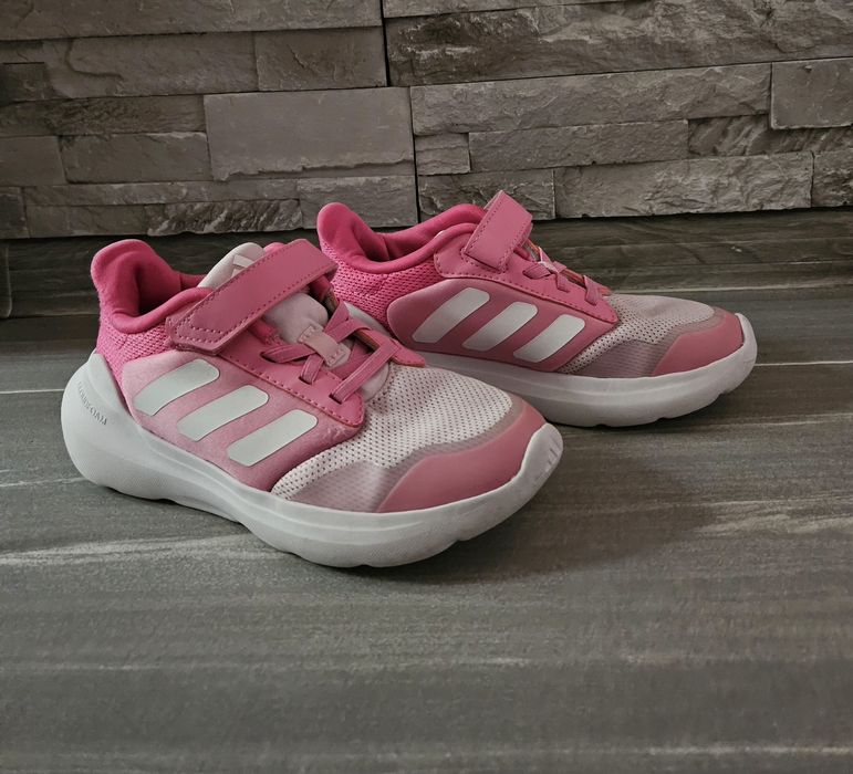 Маратонки за момиче н.34