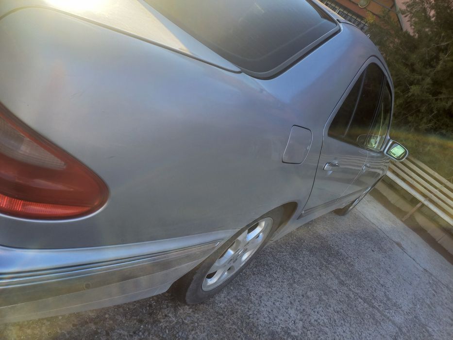 Mercedes Benz  лупарик