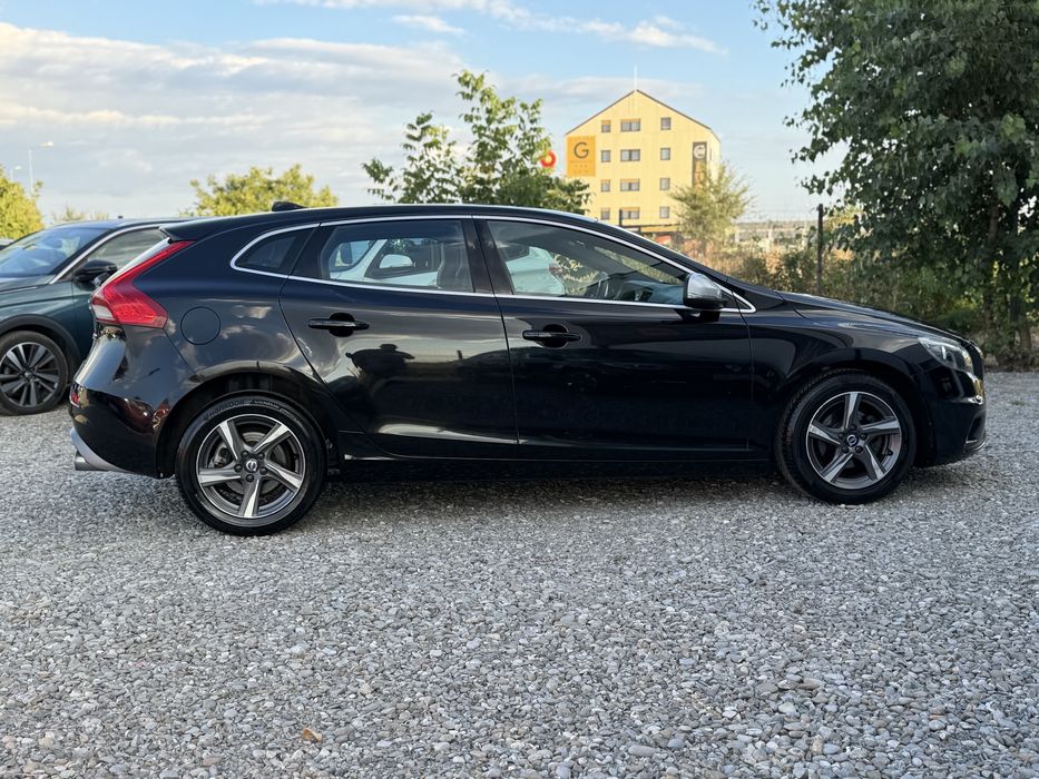 Volvo V40 D2 R Design Business Model 2016 Euro 6 RAR Efectuat