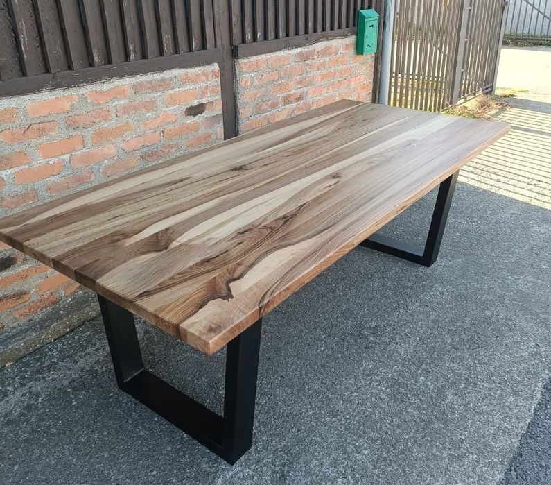 Трапезна маса масив орех