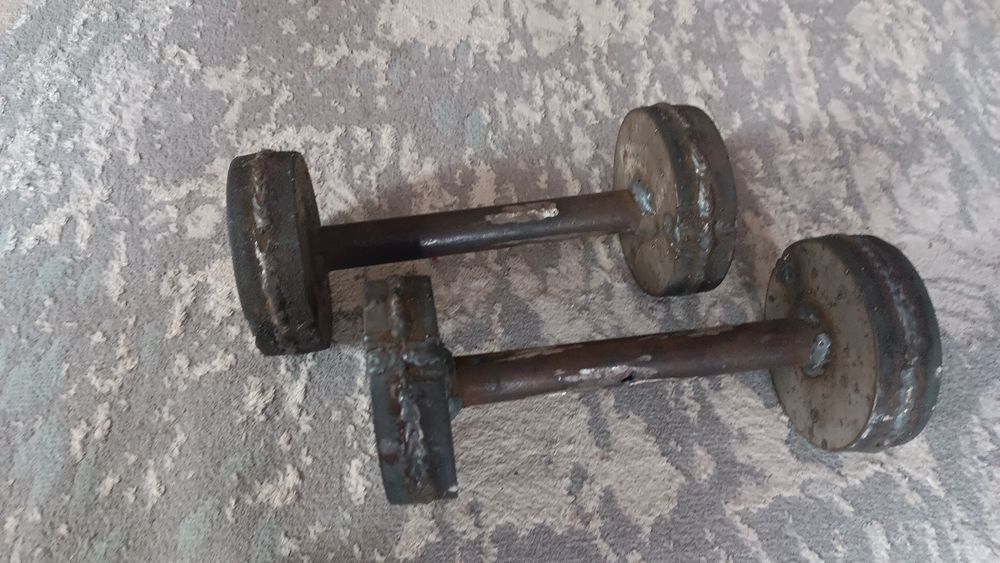 Продам гантели тяжелые