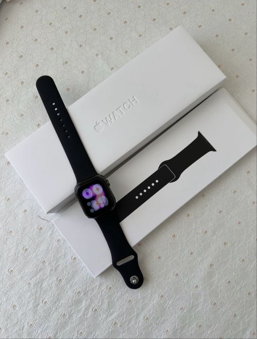 Продам Apple Watch смарт часы