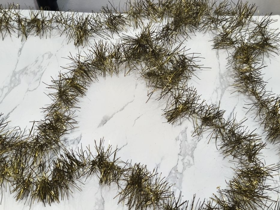 Beteală de pom veche anii '70 sârmată culoarea aurie 5 m