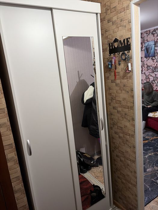 Продам шкаф для прихожки новый