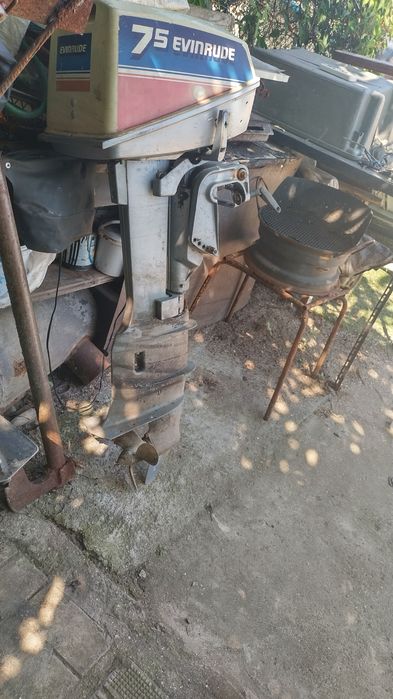 Извънбордов двигател