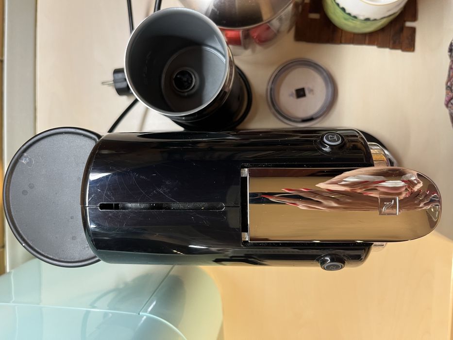 Espressor Nespresso by De'Longhi CitiZ & Milk Black, 1710 W, 19 bari