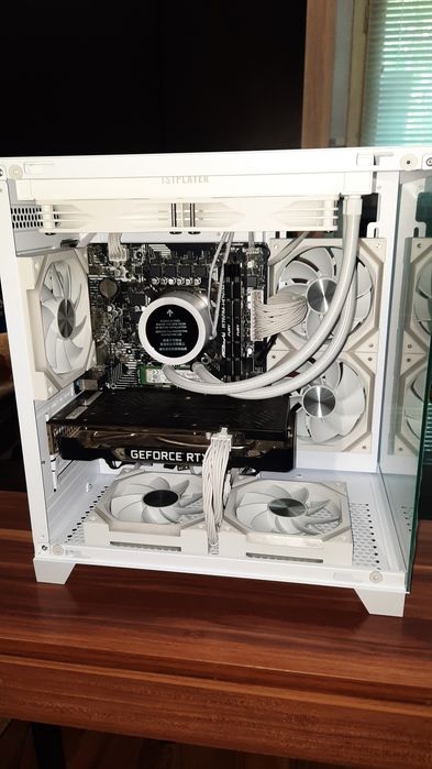 RTX 2060 12GB / i3-13100F / 16GB RAM / 512GB NVMe + 240GB SSD / Водно охлаждане / Геймърски компютър/ aRGB регулируеми вентилатори + дистанционно.