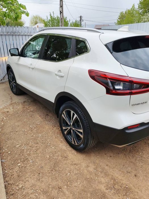 Nissan Qashqai N-Connecta panoramic
