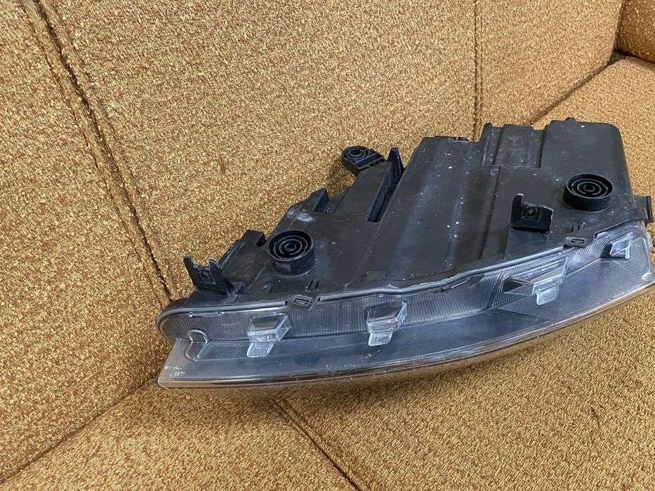 Фар десен за сеат атека-2016г