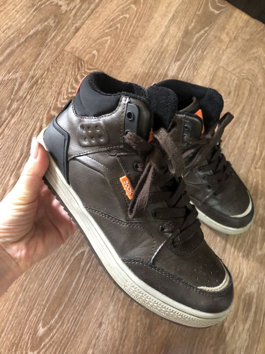 Продаю ботинки утепленные 35р