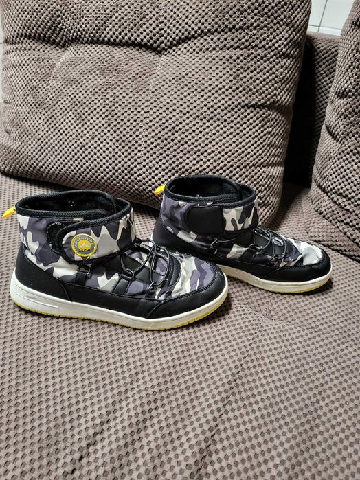 LC WAIKIKI  маратонки 37 номер