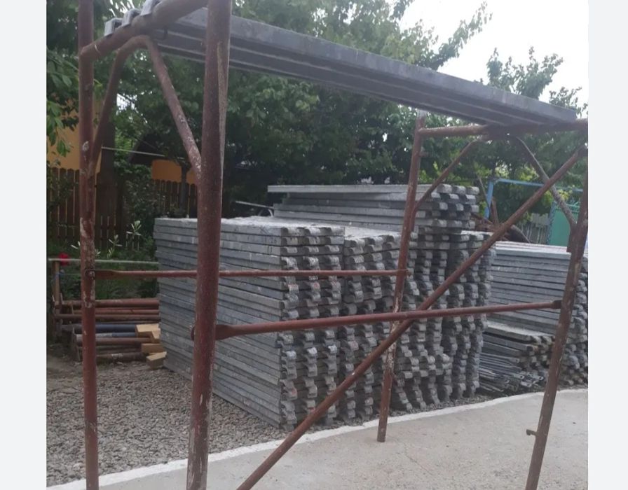 3 podine pentru schelă metalică, detin doar 3 bucăți
