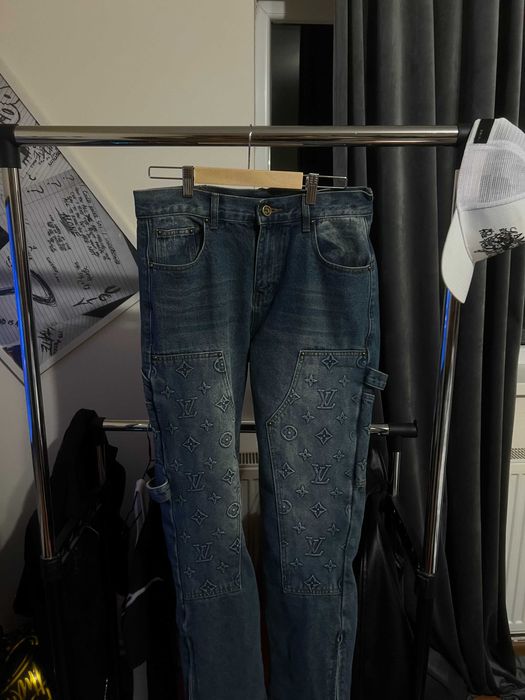 Vand Blugi Louis Vuitton Carpenter