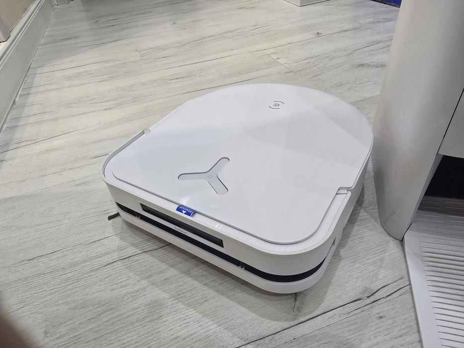 Ecovacs Deebot X5 OMNI
