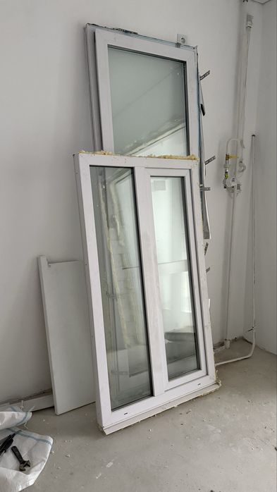 Продам пластиковое окно и дверь