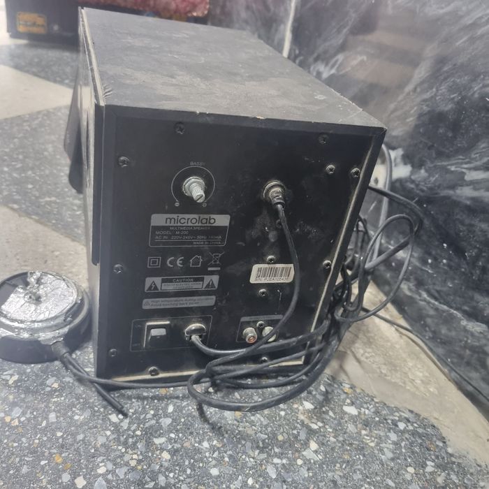 Microlab kalonka sotiladi Madeli m200