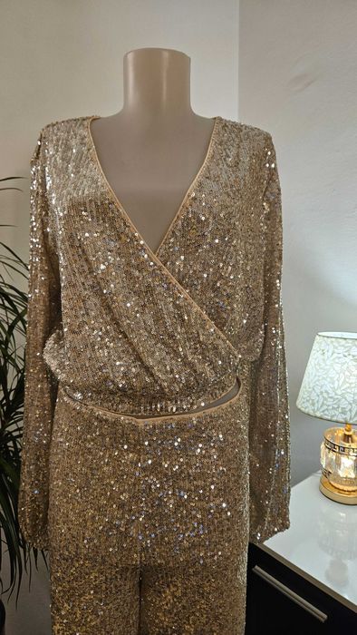 Официален комплект с пайети ONlY