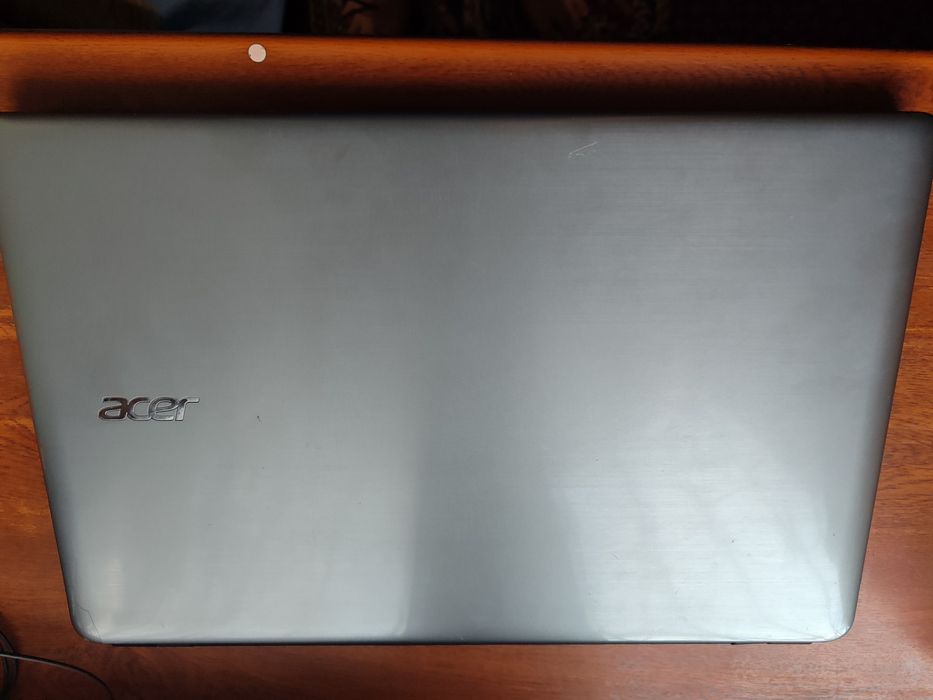 Acer Kompyuter sotiladi