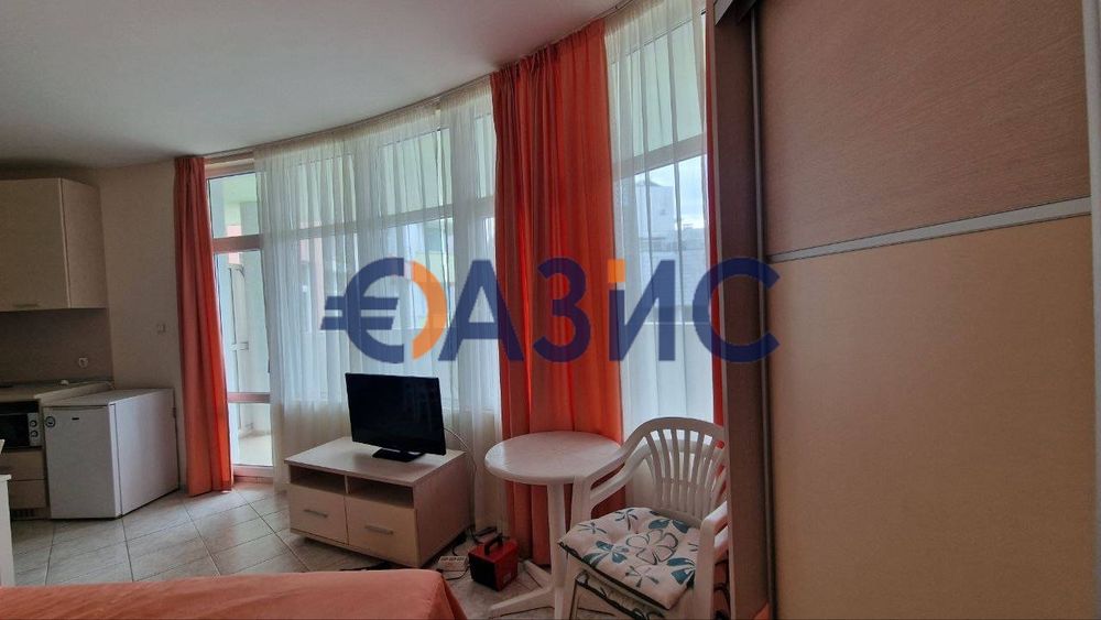 Продава се Едностаен апартамент в к.к. Слънчев бряг - 55 кв.м за 910 €/кв.м - Снимка #8