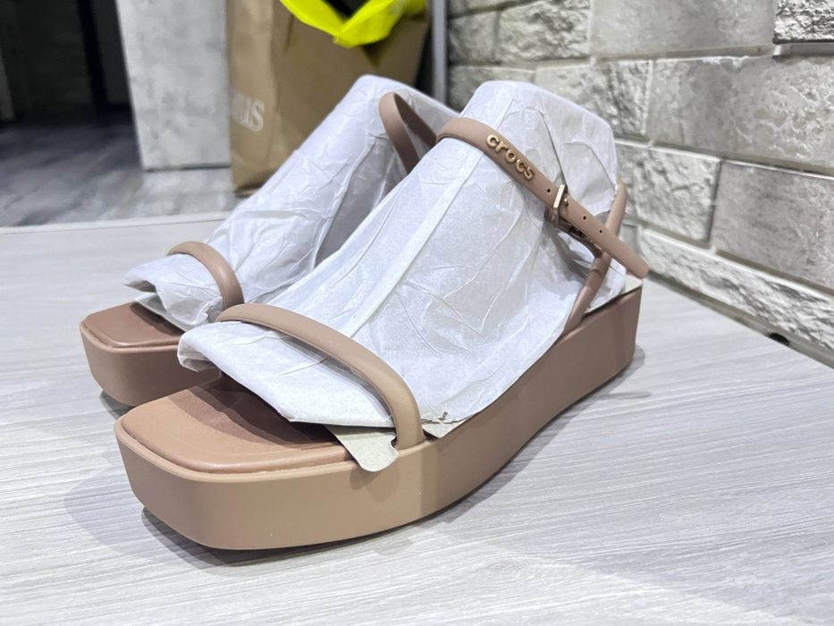 Босоножки Crocs Miami Platform