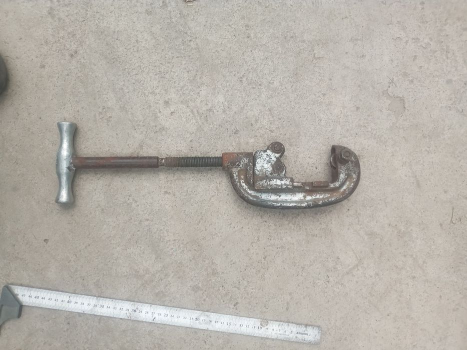 Продам труборез ручной механический