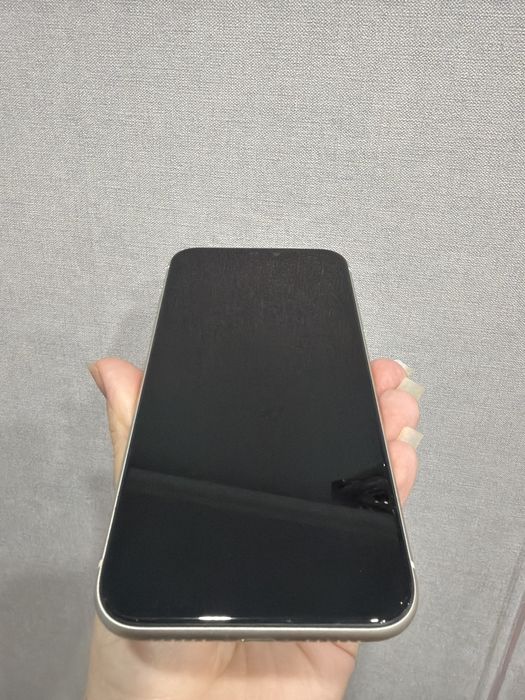 Iphone 11 хорошее состояние