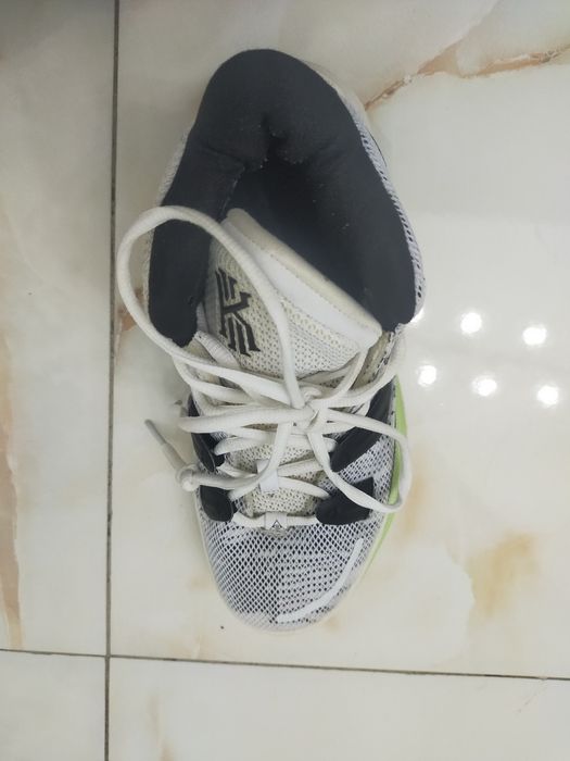 Kyrie 8 кросоовки для баскетболла