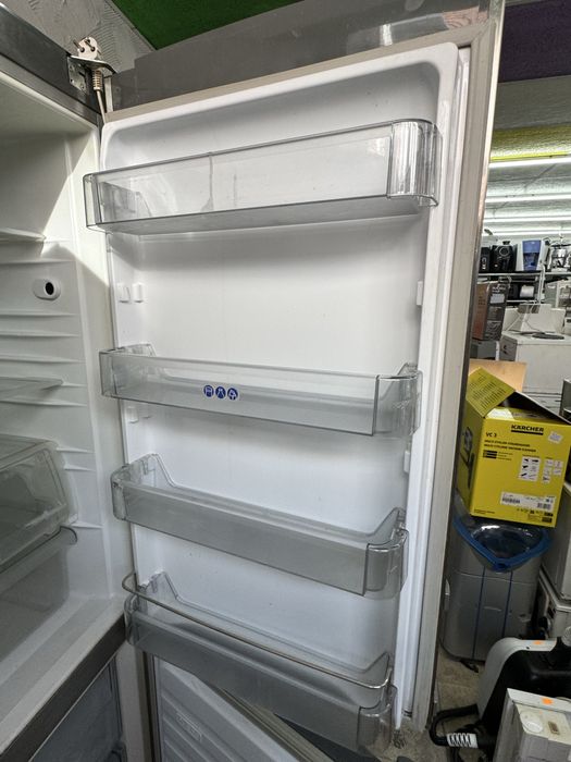 Хладилник с фризер whirpool