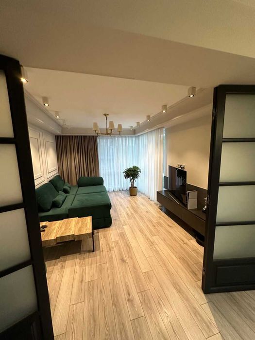 Дава се под наем Двустаен апартамент в София, Младост 4 - 57 кв.м за 425 € - Снимка #1