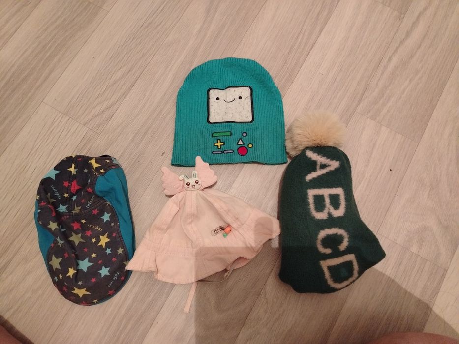 Отдам 2 пакета вещей