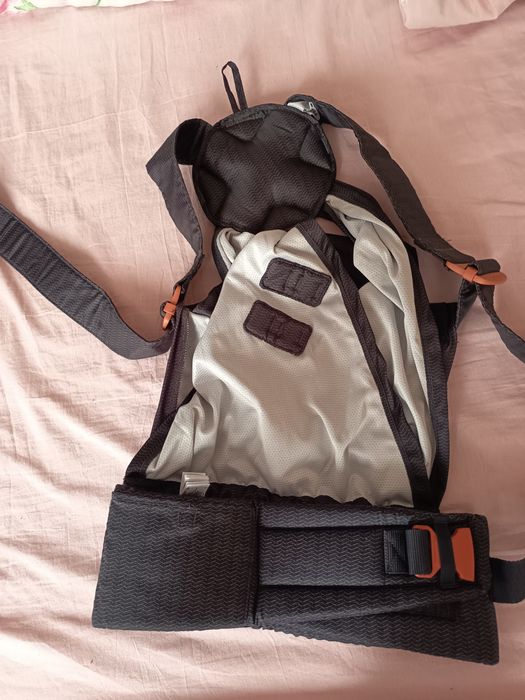 Ергономична раница infantino