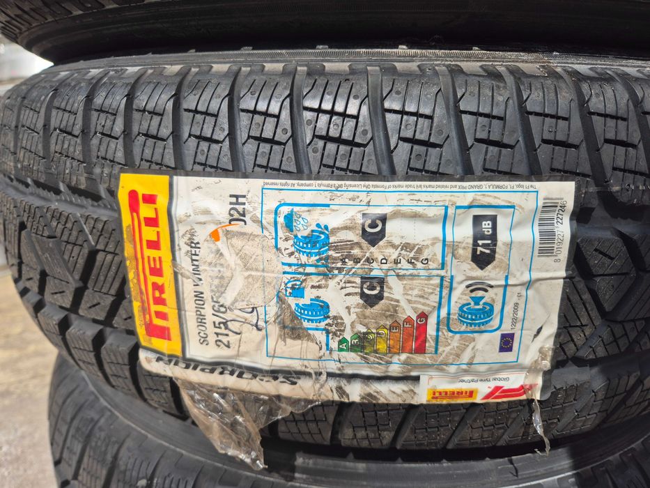 4 Anvelope M+S IARNA - 215/65/16 102H XL - PIRELLI - NOI - DOT 2020 !