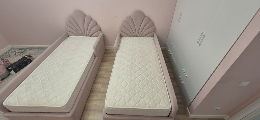 детская кровать две штуки