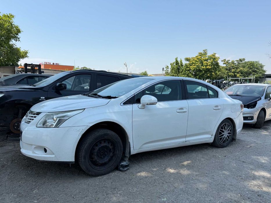 Toyota Avensis T270 2.0 D4D 2012г. на части