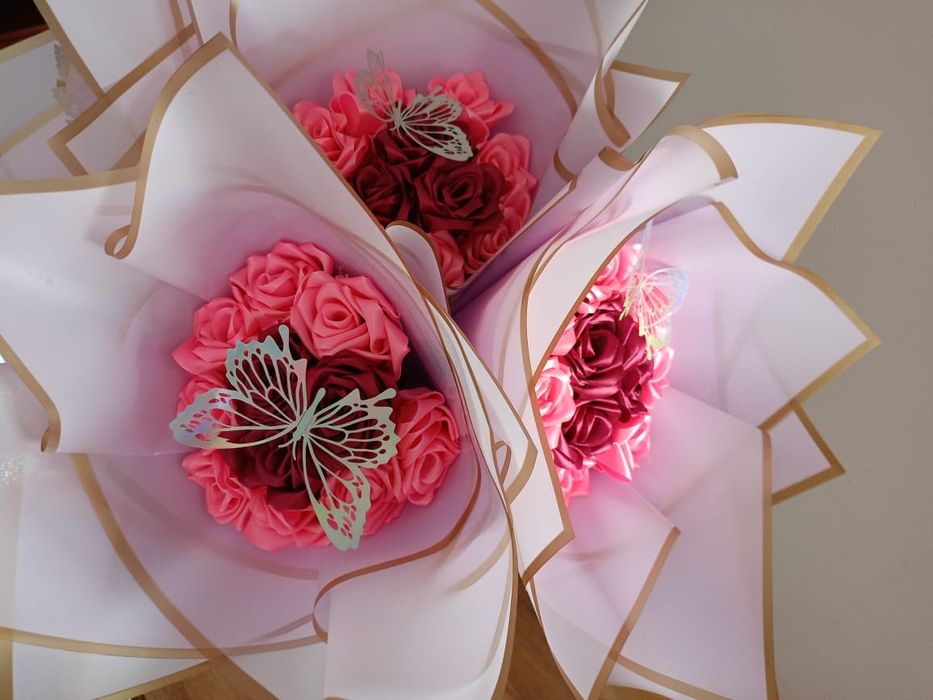 Делаю розы из атласных лент